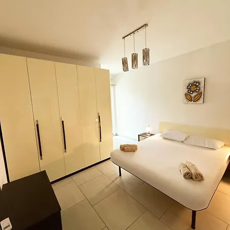 Paceville 3